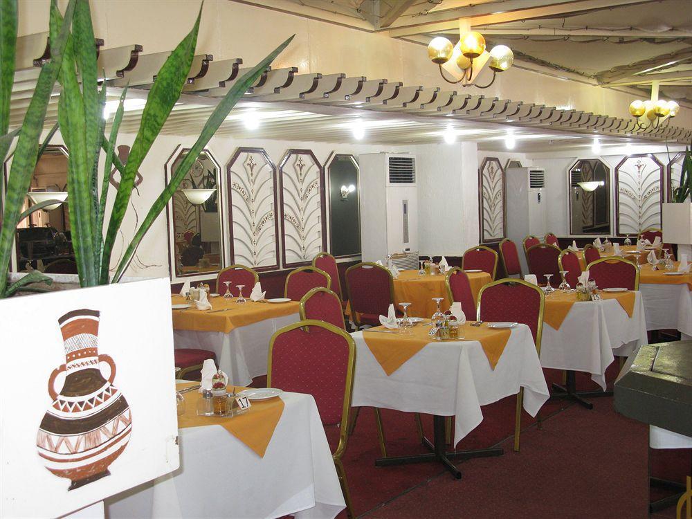 Gaweye Hotel Niamey Exterior foto